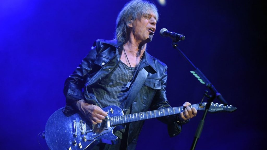 "PAFINI", le nouvel album de Jean-Louis Aubert : "On est tous très perméables et très intuitifs"
Tous les jours, une personnalité s'invite dans le monde d'Élodie Suigo. Lundi 14 octobre 2024 : l’auteur, compositeur et interprète Jean-Louis Aubert. Il vient de sortir, en septembre 2024, "Pafini", son dixième album studio.