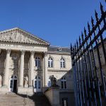 Des parents condamnés par le tribunal d’Amiens à huit et dix mois de prison avec sursis pour violences et insultes homophobes sur leur fils
La victime explique avoir subi des violences psychologiques et physiques après avoir dévoilé son homosexualité.
