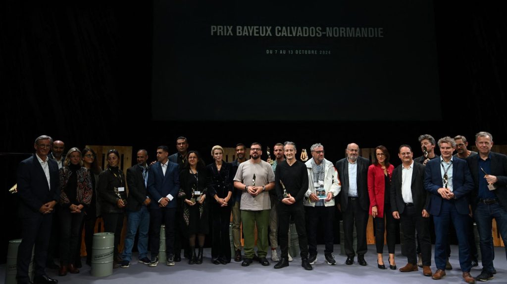 L'AFP, BBC News, ITV News et Orient XXI récompensés au prix Bayeux des correspondants de guerre
Le prix Bayeux Calvados-Normandie des correspondants de guerre rappele l'importance cruciale du journalisme dans les zones de conflit. De l'exercice d'un des droits les plus fondamentaux, la liberté de la presse, lorsqu'elle est la plus menacée.