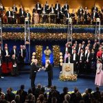 Prix Nobel de littérature : six choses à savoir sur la prestigieuse récompense attendue jeudi
Annoncé jeudi, le prix de littérature sera, comme tous les prix Nobel, officiellement décerné au lauréat lors des cérémonies du 10 décembre, jour anniversaire de la mort d'Alfred Nobel.