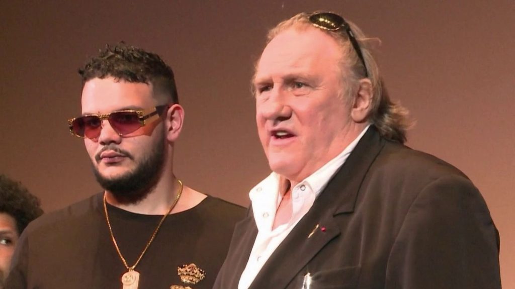 Procès de Gérard Depardieu : l'acteur absent pour raison de santé
Une centaine de personnes se sont rassemblées, lundi 28 octobre, devant le tribunal de Paris. C'est là que l'acteur Gérard Depardieu doit être jugé.