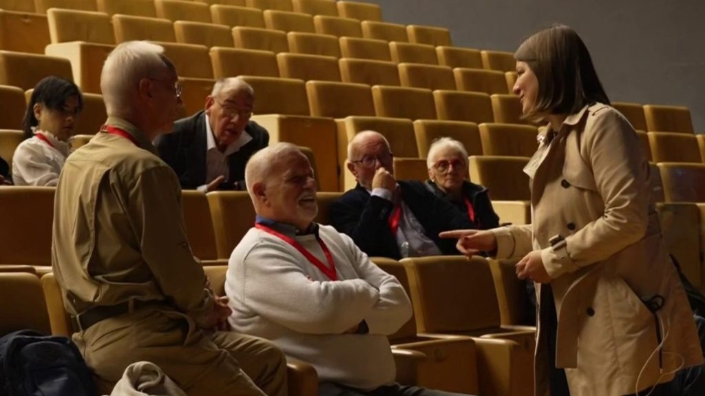 Affaire "carton rouge" : le procès s'est ouvert à Nancy
Le procès de l'affaire "carton rouge" s'est ouvert, lundi 21 octobre, à Nancy. L'audience a eu lieu au centre des Congrès pour accueillir le très grand nombre de parties civiles.