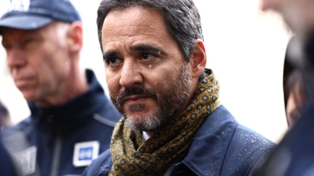 Cycliste tué à Paris : "La cohabitation entre les cyclistes, les véhicules à moteur et les piétons doit être pacifiée", estime un adjoint à la maire de Paris
Nicolas Nordman préconise "davantage de policiers municipaux dans les rues" pour "sanctionner, verbaliser, notamment celles et ceux qui ne respectent pas les règles".