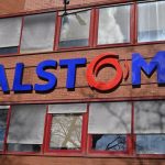Alstom finalise la vente de 12 trains à très grande vitesse à la compagnie Proxima, qui cherche à concurrencer la SNCF
Les premières livraisons de trains sont attendues en 2028. La compagnie Proxima pourra concurrencer directement les TGV Inoui sur les liaisons entre Paris et la façade Atlantique.