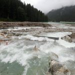 Pluie et inondations : 11 départements de l'Est et du Sud-Est désormais placés en vigilance orange par Météo-France
Cet "épisode pluvio-orageux nécessite une vigilance particulière en raison de l'importance des cumuls sur une courte durée", fait savoir Météo-France dans son bulletin de mardi matin.