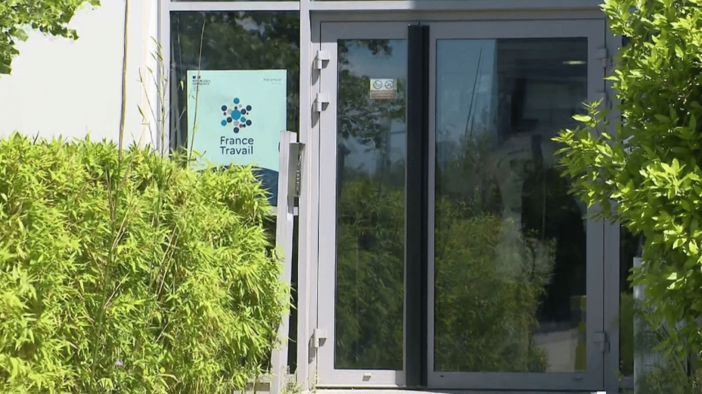 Assurance chômage : un accord trouvé entre le patronat et les syndicats
Le patronat et les syndicats sont parvenus à s’entendre sur les nouvelles règles d’accord sur l’assurance chômage, notamment en ce qui concerne l’emploi et l’indemnisation des seniors.