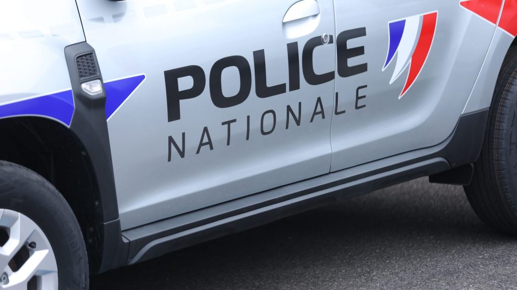 Un adolescent de 14 ans mis en examen à Mulhouse pour viol et tentatives de viol
Quatre femmes ont été victimes d'agressions sexuelles très violentes depuis fin octobre, la police poursuit son enquête pour trouver d'éventuelles autres victimes.