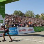 Biathlon : Annecy arrête d'organiser le "Martin Fourcade Nordic Festival"
Ce rendez-vous de biathlon d'été rassemblait des milliers de spectateurs à chaque édition, mais la mairie d'Annecy explique que "cela ne répondait plus aux attentes des habitants, ni aux contraintes naturelles du territoire".