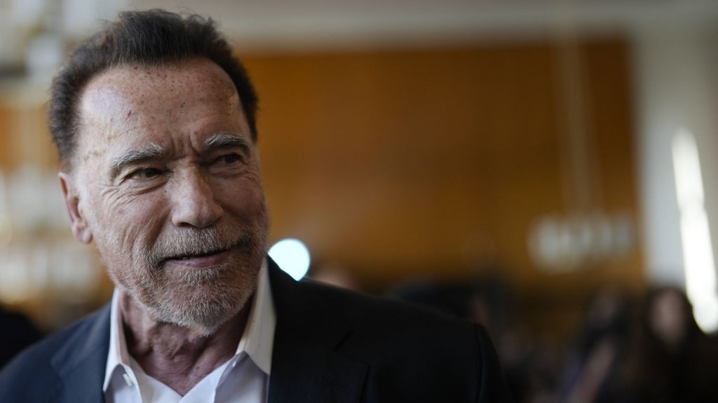 Présidentielle américaine : l'ancien gouverneur républicain Arnold Schwarzenegger votera pour la démocrate Kamala Harris
L'acteur de "Terminator" avait déjà refusé de voter Trump en 2016 et l'avait qualifié de "pire président de tous les temps" en 2021.