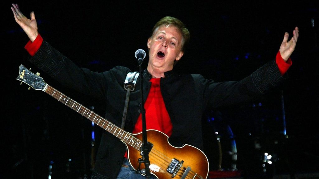 "Very Good McCartney Trip" de Michka Assayas, une biographie rock du déjanté Sir Paul McCartney
De nombreux ouvrages ont été consacrés à Paul McCartney. Pourtant, "Very Good McCartney Trip" recèle quelques secrets et surtout dénote une grande affection pour le plus attachant et passionnant des Beatles.