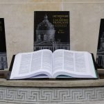 Nouveau dictionnaire de l'Académie française : "À peine terminé, il ne sert pas à grand-chose", déplore le linguiste Médéric Gasquet-Cyrus
Pour le linguiste, cette neuvième version du dictionnaire, qui comprend 59 000 mots, est déjà obsolète.