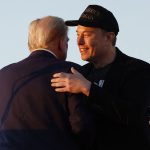 :
Podcast
Elon Musk à la Maison Blanche, Gladiator II ou de la NBA au cinéma : ça dit quoi ce 13 novembre ?
Ce mercredi 13 novembre, deux milliardaires pour le prix d'un avec la future nomination d'Elon Musk en tant que ministre de Donald Trump, et entre le très attendu "Gladiator II" ou l'inattendue NBA au cinéma, notre choix est fait.