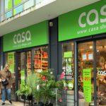 Ameublement : une nouvelle enseigne de décoration d'intérieur en faillite
Une nouvelle grande enseigne de l'ameublement est aujourd’hui en difficulté économique. L’enseigne Casa est bien connue des consommateurs. En France, 140 magasins et des centaines d’emplois seraient menacés.