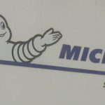 :
Vidéo
A Cholet, les salariés de l'usine Michelin désemparés par la fermeture annoncée du site
Le groupe Michelin a annoncé la fermeture de son usine à Cholet, dans le Maine-et-Loire, d'ici à 2026. Les salariés sont sous le choc.