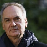 Prix Goncourt : "Il y a eu un avant et un après au niveau professionnel", confie Hervé Le Tellier, lauréat en 2020
Kamel Daoud, Gaël Faye, Hélène Gaudy et Sandrine Collette sont les quatre finalistes
pour le plus prestigieux des prix littéraires français qui sera décerné lundi.