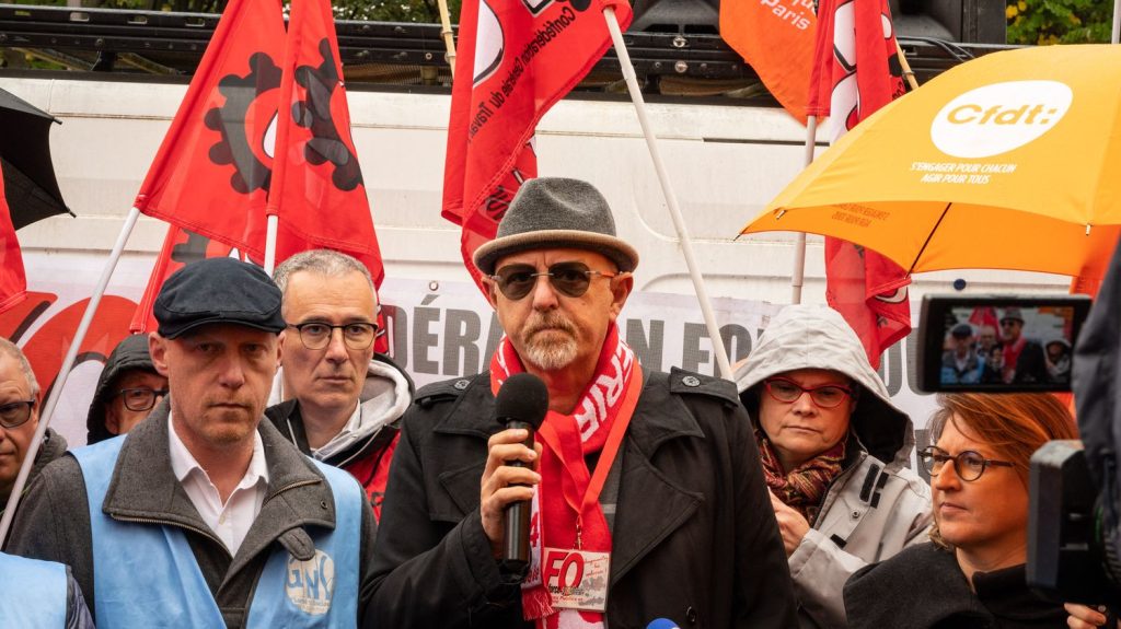 Grève dans les hôpitaux publics : Force ouvrière dénonce un budget pour l'hôpital "très loin du compte" et un "fonctionnaire bashing"
Un préavis de grève reconductible a été déposé par quatre syndicats.