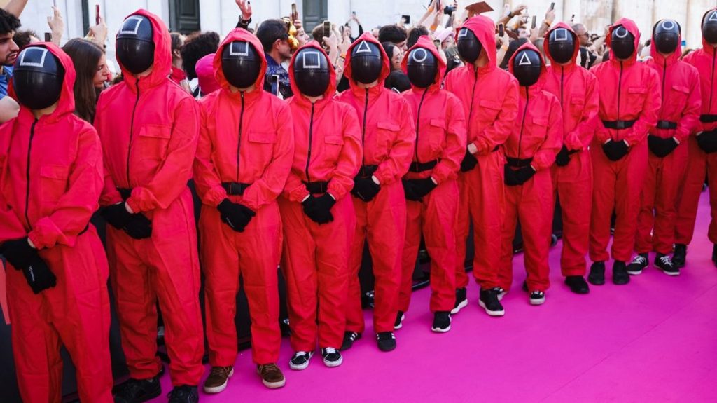 Pour le lancement de la saison 2 de "Squid Game", des jeux géants sur les Champs-Élysées dimanche avec Inoxtag
Les participants sont invités à adopter "un esprit exclusivement ludique", précisent Netflix et le Comité des Champs-Élysées.