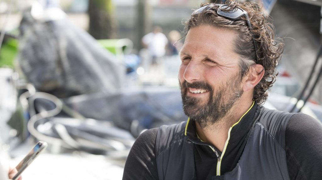 Vendée Globe : "Je vois Charlie Dalin par la fenêtre", s’enthousiasme Yoann Richomme, leader provisoire de la 10e édition
Yoann Richomme est leader provisoire de la 10e édition du Vendée Globe, samedi.