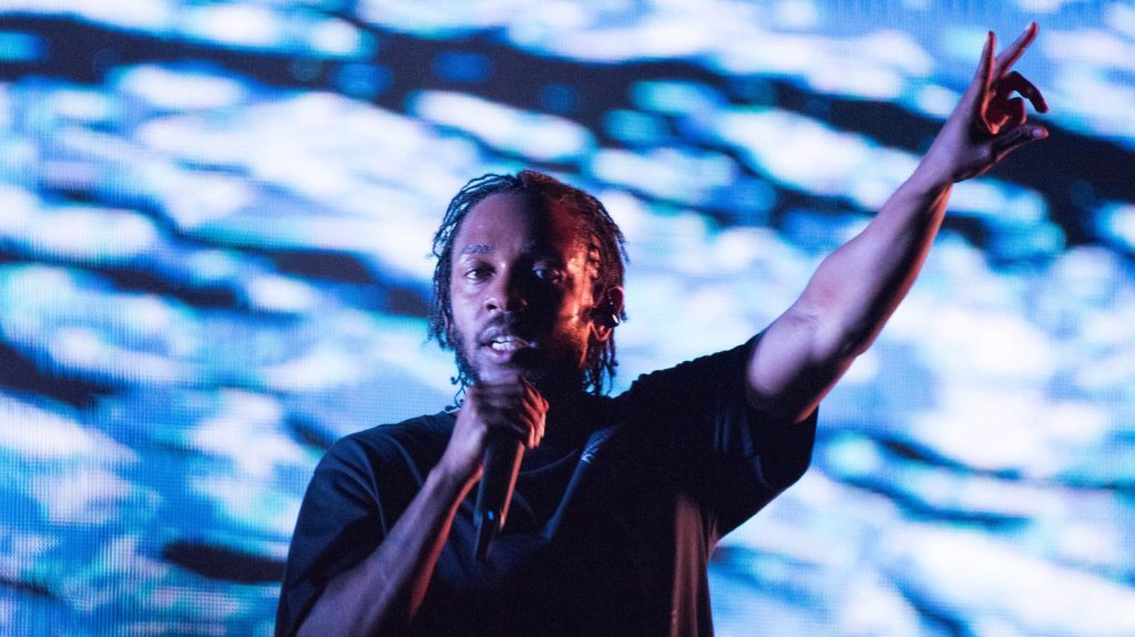 Le rappeur Kendrick Lamar sort "GNX", un nouvel album totalement inattendu
Le Californien a publié par surprise son sixième opus, vendredi, sur les plateformes de streaming. Un événement majeur pour l'industrie musicale.