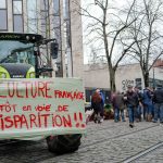Plus de 600 parlementaires français affirment dans une tribune leur opposition à l'accord commercial entre l'Union européenne et le Mercosur
Le projet de traité entend supprimer la majorité des droits de douane entre les deux zones. Mais les signataires du texte paru dans "Le Monde" craignent "un risque sanitaire" pour les consommateurs et "une concurrence déloyale" pour les agriculteurs.