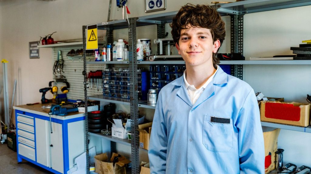 Comment améliorer les stages d’observation en entreprise des collégiens et des lycéens ?
Le stage d’observation en entreprise, cela fait près de 20 ans qu’il a été rendu obligatoire pour les collégiens en classe de troisième. Depuis l’an dernier, il l’est aussi pour les lycéens de seconde.