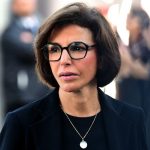 Pour Rachida Dati, les priorités du Pass culture sont le spectacle vivant, les libraires et la presse
La ministre de la Culture, en poste depuis janvier 2024, souhaite réorienter, dans le budget 2025, ce dispositif qui accorde aux jeunes de 15 à 18 ans 300 euros à dépenser dans la culture.