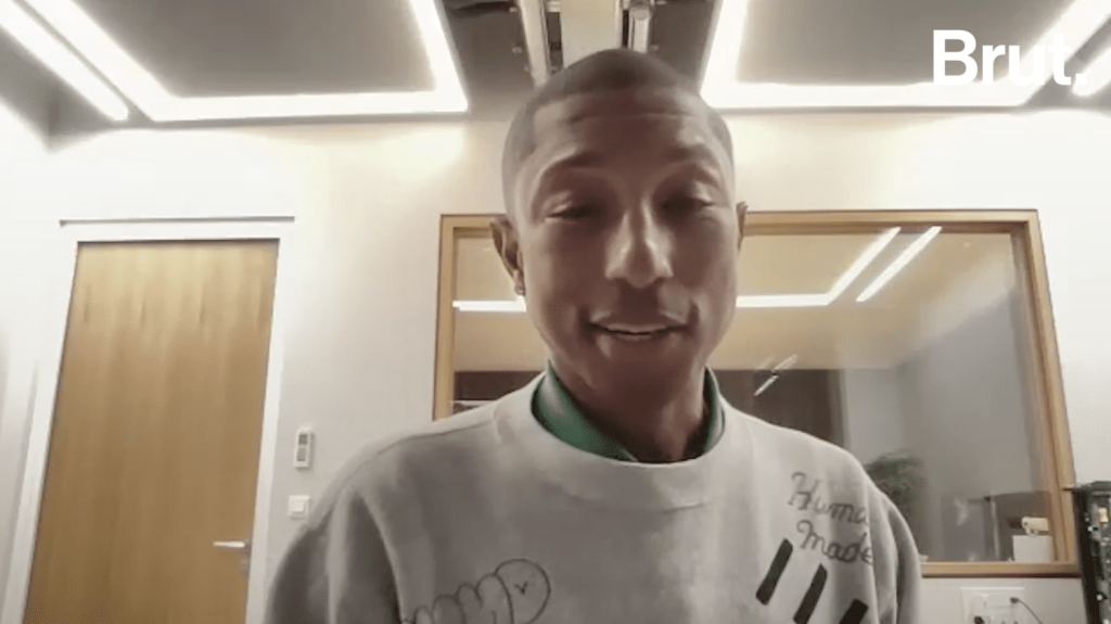:
Vidéo
Pharrell Williams : Créativité et Musique révélées
On a discuté de créativité avec Pharrell. Directeur artistique de Louis Vuitton, producteur, chanteur, artiste... L’Américain multiplie les rôles depuis plusieurs décennies. Il a choisi de les raconter sous la forme d’un documentaire animé en Lego qui retrace sa vie, en couleurs et en musique. On a parlé de synesthésie, d’imagination et du morceau "Happy", entre autres.