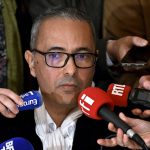L'écrivain Kamel Daoud et son épouse objets de deux plaintes déposées en Algérie
Le lauréat du Prix Goncourt 2024 est accusé d'avoir emprunté pour son roman "Houris" l'histoire d'une patiente de son épouse psychiatre, sans en demander l'autorisation.