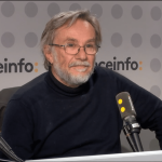 Présidentielle américaine : les regards de Marc Dugain et Xavier Yvon sur les États-Unis d'aujourd'hui
Dans Tout Public du mardi 5 novembre 2024, Marc Dugain pour son roman "L'Avion, Poutine, l’Amérique… et moi", le journaliste Xavier Yvon et sa fille Sacha pour le podcast "Taylor Swift, le monde, ma fille et moi", et la country à l'heure des élections américaines.