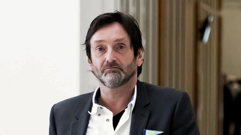 Affaire Pierre Palmade : peine encourue, état des victimes... Cinq questions sur le procès de l'humoriste, jugé pour "blessures involontaires" après un grave accident de la route
Vingt-et-un mois après avoir percuté une voiture de plein fouet et sous l'emprise de drogues, l'acteur et auteur comparaît mercredi devant le tribunal correctionnel de Melun (Seine-et-Marne).