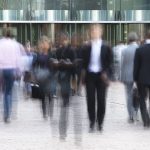 Entreprises privées : six cadres sur dix ont vu leur rémunération augmenter cette année, du jamais vu depuis 15 ans
Selon l'association pour l'emploi des cadres, cette augmentation de la rémunération des cadres entre juin 2023 et juin 2024 est inédite depuis 15 ans, mais l'étude relève des différences notables en fonction de la carrière professionnelle et de la région.