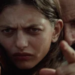 "Le Royaume", un touchant road-movie d'un père et d'une fille dans les méandres de la guerre des clans en Corse
À la fois violent et sensible, "Le Royaume" impressionne par la justesse de sa mise en scène et l'interprétation de ses comédiens non professionnels.