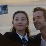 Romain Duris à la recherche de sa fille, enlevée par sa mère japonaise, dans "Une part manquante", troisième film de Guillaume Senez
Le réalisateur franco-belge Guillaume Senez met en scène un drame qui touche de nombreux parents japonais et étrangers au pays du Soleil-Levant.