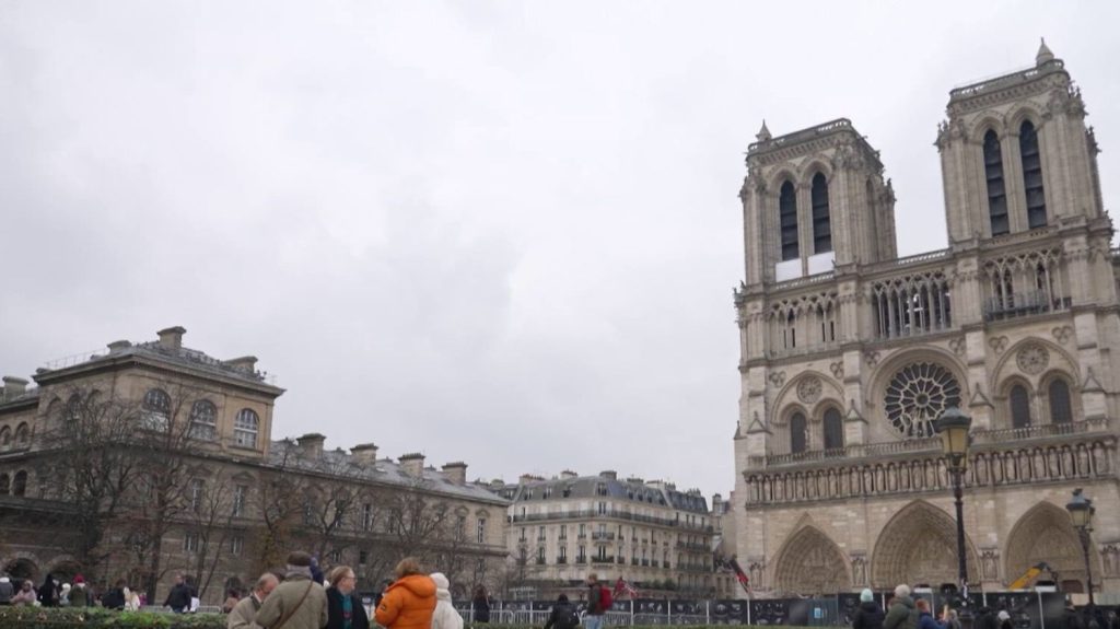 Notre-Dame de Paris : des milliers de donateurs à travers le monde
L'incendie de Notre-Dame de Paris en avril 2019 a provoqué un élan de solidarité pour sauver le monument du patrimoine français. De nombreux donateurs français ou étrangers ont participé.