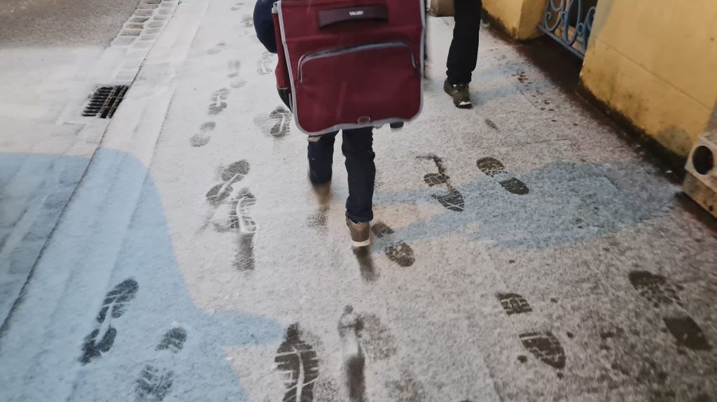 :
Podcast
L'hiver avant l'heure, "Hello Quitte X" et Inoxtag en librairies : ça dit quoi ce 21 novembre ?
Ce jeudi 21 novembre, la dépression Caetano traverse la France, un collectif de chercheurs encourage tous les utilisateurs de X à quitter la plateforme en janvier et Inoxtag publie son premier manga, intitulé "Instinct".