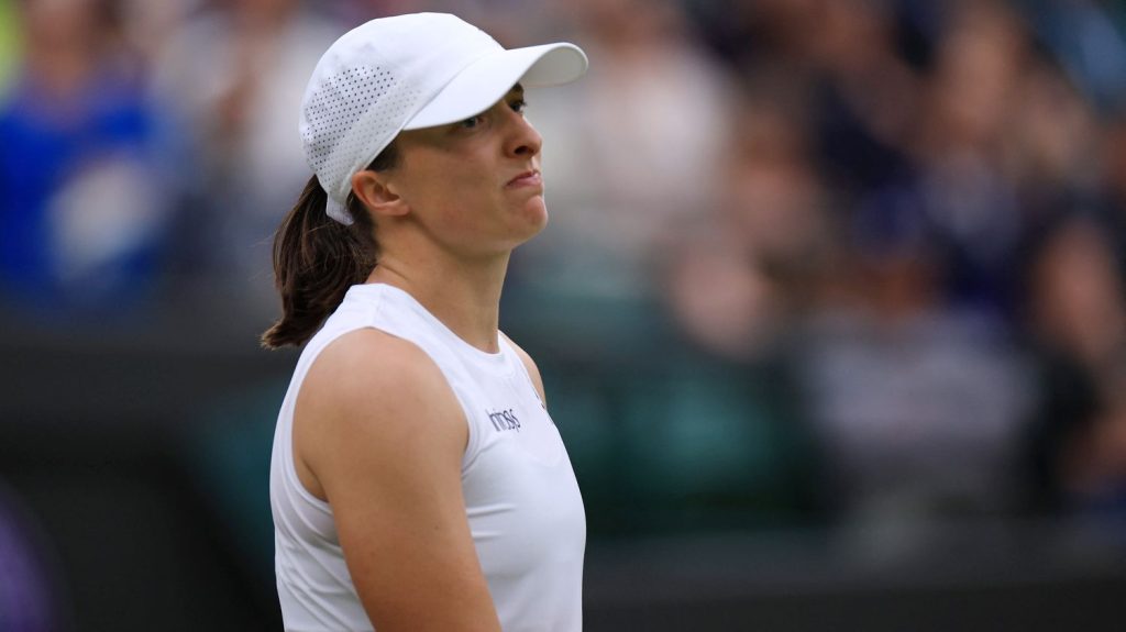Tennis : la n°2 mondiale Iga Swiatek suspendue un mois après un contrôle positif
La substance incriminée est utilisée habituellement pour des problèmes cardiaques.