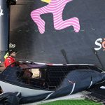 Voile : Thomas Coville s'est lancé à l'assaut du Trophée Jules-Verne
A bord de Sodebo Ultim 3, le navigateur français et son équipage ont coupé la ligne de départ, au large d'Ouessant, vendredi soir à 21h03.