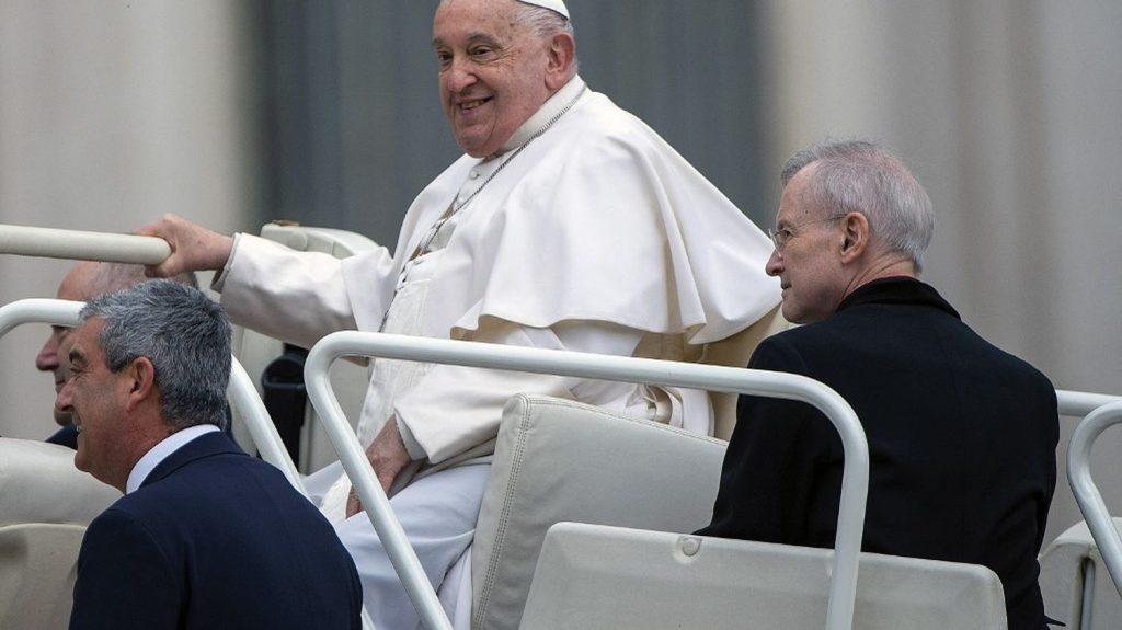 Le pape François se rendra en Corse le dimanche 15 décembre, confirme le Vatican
Le pape François, bientôt 88 ans, se rendra à Ajaccio lors d'une visite d'une journée.
