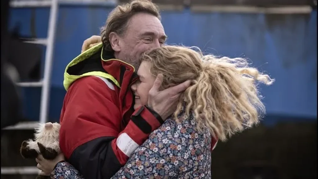"La Vallée des fous" : Xavier Beauvois invite Jean-Paul Rouve et Pierre Richard à faire un surprenant Vendée Globe dans un jardin
Le nouveau film de Xavier Beauvois est un pari fou, à l'image de celui que se lance son héros : faire le tour du monde à la voile en solitaire en mode virtuel.