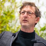 Zone à trafic limité à Paris : "Il n'y aura pas de sanctions" au début, rassure Ariel Weil, maire de Paris Centre
L'élu explique également qu'un QR code ou une application pourrait voir le jour pour justifier de ses déplacements dans cette zone.