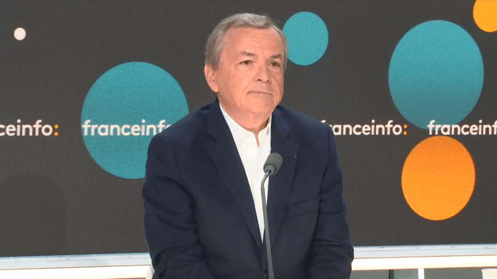 Alain Weill, propriétaire de "L’Express" et fondateur de BFMTV : "Les nouvelles chaînes de la TNT sont condamnées par avance"
Alors que l’Arcom doit annoncer cette semaine la liste définitive des projets retenus pour occuper une fréquence, Alain Weill, qui avait déposé une candidature pour "L’Express TV", s’interroge sur les choix du régulateur de l’audiovisuel.