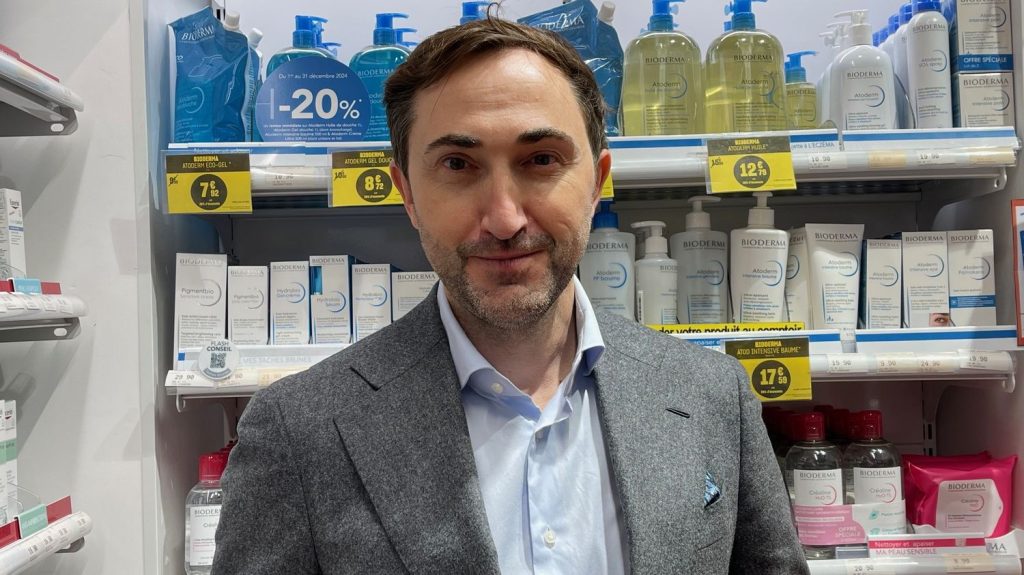 Bioderma : "Le secteur de la dermocosmétique est en croissance de près de 8%"
Créée il y a près de cinquante ans, la marque s'est imposée dans le marché de la dermocosmétique, grâce au succès incontesté de son eau micellaire démaquillante.