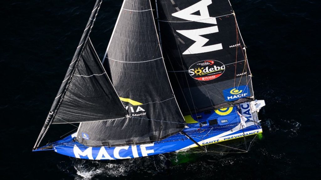 Vendée Globe : Dalin et Richomme filent vers le Cap Horn, Simon décroché... Suivez la position des bateaux en direct
Seulement 2,43 miles nautiques séparent le leader Charlie Dalin de son dauphin Yoann Richomme, samedi, au pointage de 7h00.