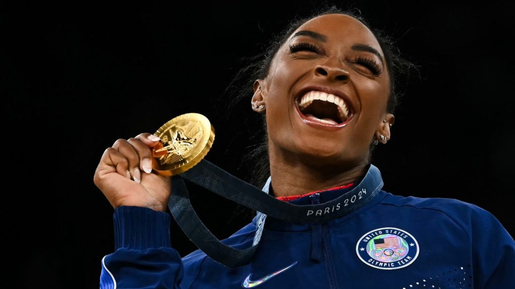 Léon Marchand, Simone Biles, Gabriel dos Santos Araújo et Jiang Yuyan sacrés champions des champions monde 2024 par L’Équipe
Le groupe L'Equipe a décerné, vendredi, ses trophées de champions dans champions monde 2024.