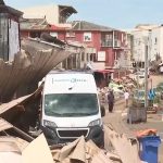 Mayotte toujours dans la détresse, 15 jours après le passage du cyclone Chido
Le Premier ministre François Bayrou se rend à Mayotte avec cinq ministres de son gouvernement, dont Manuel Valls, le ministre des Outre-mer, demain lundi 30 décembre. Le défi est colossal pour les Mahorais privés encore de tout pour certains, et également pour les entreprises locales, notamment les PME.