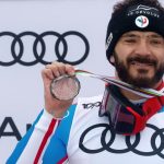 Ski : l’effrayante chute de Cyprien Sarrazin
Le skieur français Cyprien Sarrazin a été opéré avec succès d'un hématome crânien après sa lourde chute hier lors d'une descente d'entraînement à Bormio, en Italie.