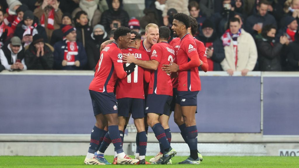 Ligue des champions : le Losc s’impose dans la douleur contre le Sturm Graz et assure sa qualification
Après Brest mardi, Lille est le deuxième club français à se qualifier au moins pour les barrages en Ligue des champions, grâce à son succès contre les Autrichiens de Graz (3-2), mercredi.