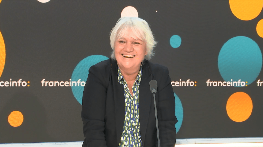 Réjane Varrod, réalisatrice de "Mamans solos : les oubliées de la République" : "On est en 2024 et pourtant ces femmes ont honte"
Réjane Varrod signe un documentaire passionnant qui donne la parole à ces mères célibataires qui élèvent seules leurs enfants. Elles se retrouvent démunies face à la charge mentale, l’isolement, et les difficultés économiques qui accompagnent cette condition. Le documentaire, disponible sur le site de LCP, sera diffusé mercredi puis suivi d’un débat.