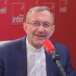 Pas d'entrée payante à Notre-Dame : Olivier Ribadeau Dumas, recteur-archiprêtre de la cathédrale, invite à trouver "d'autres moyens"
Faire payer l'entrée de Notre-Dame de Paris "n'est pas notre tradition", juge Olivier Ribadeau Dumas. "Je ne sais pas faire la différence entre un visiteur et un fidèle".