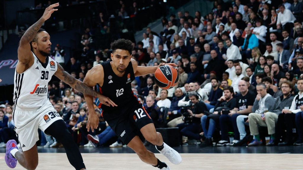 Euroligue : pourquoi le Paris Basketball va jouer en Serbie contre le Maccabi Tel-Aviv
Le Paris Basketball, surprenant leader de la compétition européenne, joue mardi soir contre le club israélien. Mais ce match à l'extérieur va se dérouler à Belgrade.